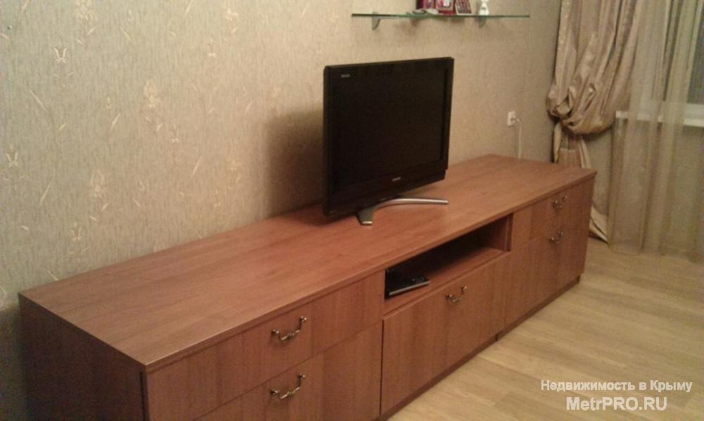 Продается однокомнатная квартира, по ул. Дзержинского. Расположена на 5 эт. / 9 эт. дома.   (Консоль возле... - 2