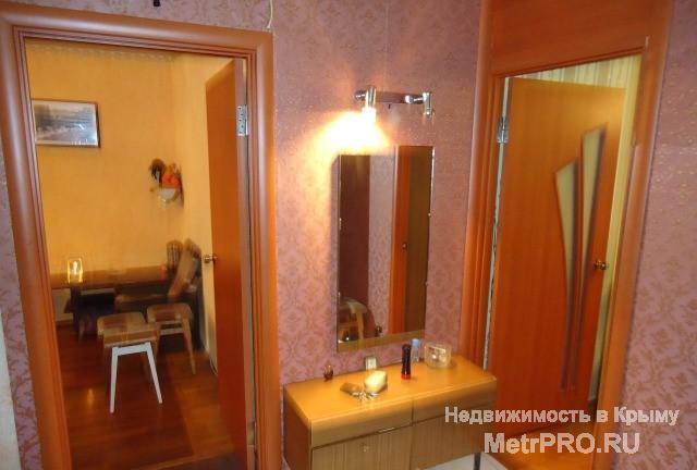 Продается 2-к квартира с мебелью и техникой, пер. Киевский. Высокий 1 этаж 5-эт. дома. Общая площадь квартиры... - 4