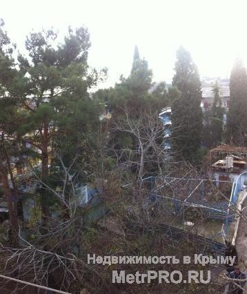Продается однокомнатная квартира в спальном районе в г. Ялта, пер. Халтурина. Расположена на 3 эт. / 5 эт. дома.... - 6