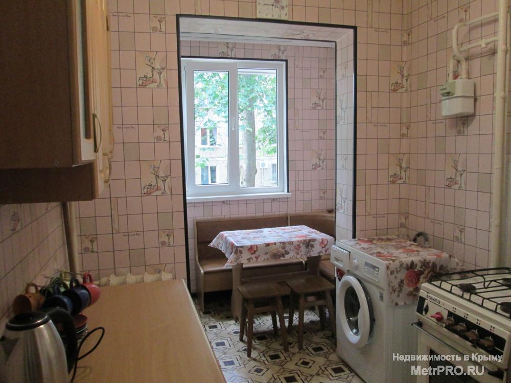 Сдаётся двухкомнатная квартира в уютном, спальном районе города. До моря 10-13 мин. по тенистой прямой аллее. Рядом... - 5