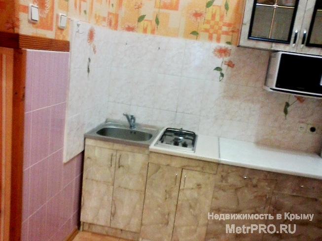 Сдаю Двухкомнатную квартиру со всеми удобствами на берегу моря, море-5мин. в Феодосии по ул.Революционная 12,... - 4