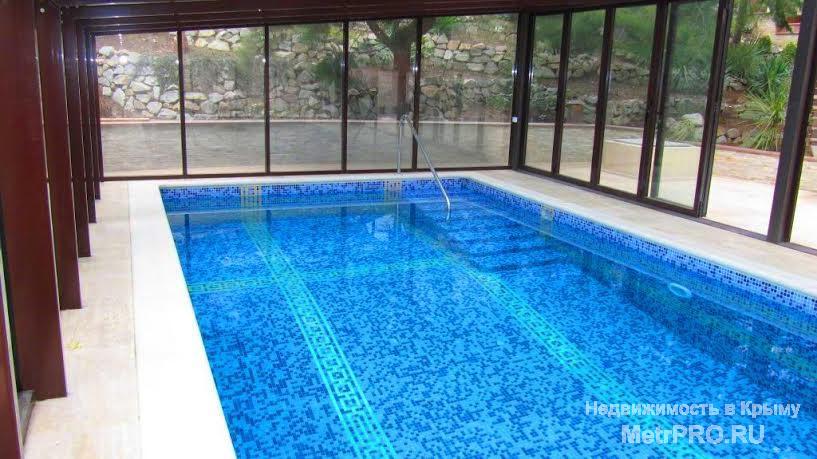 Продается эксклюзивная респектабельная вилла для ценителей тишины, роскоши и уюта. Общая площадь- 580 кв.м. Земельный... - 1