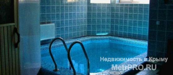 Посуточно сдаётся большой трехэтажный  коттедж с бассейном в районе Казачьей Бухты СТ Пилот. До оборудованного пляжа... - 1