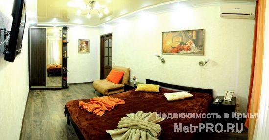 В самом центре!!Сдается  однокомнатная квартира рядом с площадью Нахимова, набережной Корнилова и Графской Пристанью...