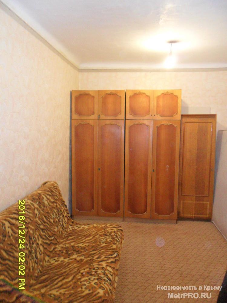 №1.Продам однокомнатную квартиру .  Высота потолков 3 м. Квартира находиться в тихом, зелёном месте города возле моря...