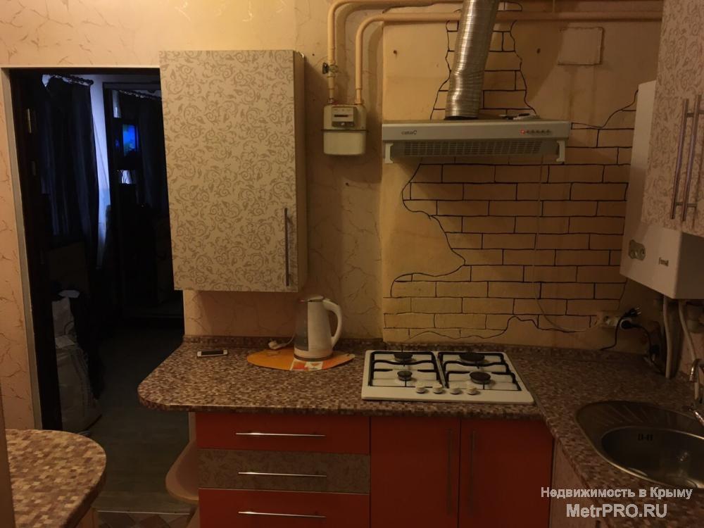продам 1к.кв.,в центре Симферополя, ул. Ефремова ,ОП-30 м,комната — 16 м,кухня — 8 м,с/у раздельный,встроенная... - 2