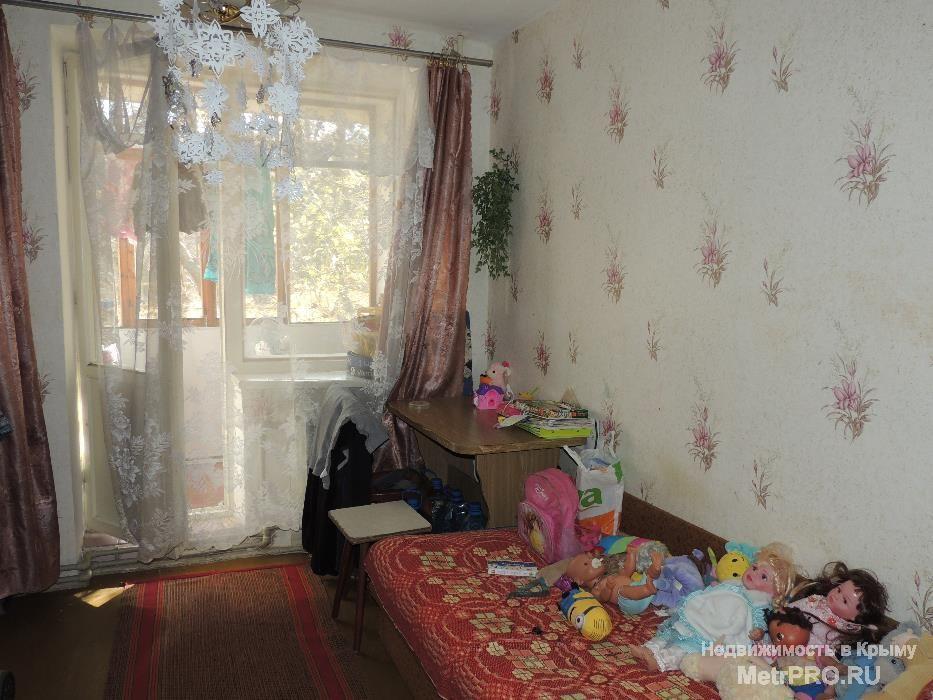 Срочная продажа 3 ком квартиры по ул. Володарского. Квартира расположена в цокольном этаже 5 ти этажного дома. Общая... - 1