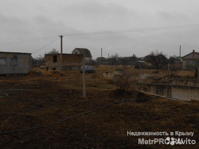 Продам участок 9 соток. На участке имеется жилой вагончик 9 х 3. В вагончике прихожая, кладовка, туалет, кухня,... - 9