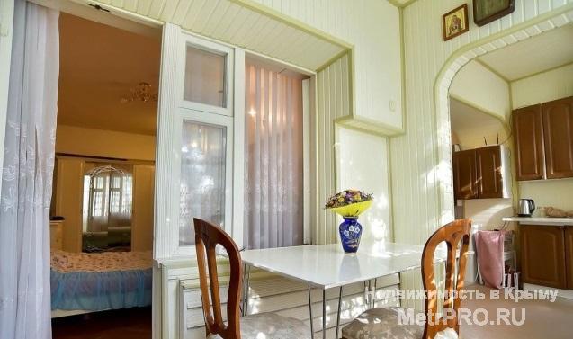 Прекрасная 3-к квартира 62.4 м² на 1 этаже 5-этажного панельного дома.  В пешой доступности общеобразовательная...