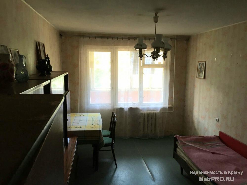 2-х комнатная квартира  47 кв.м расположена на третьем этаже пятиэтажного дома в Симеизе.  В Симеизе самым удачным... - 3