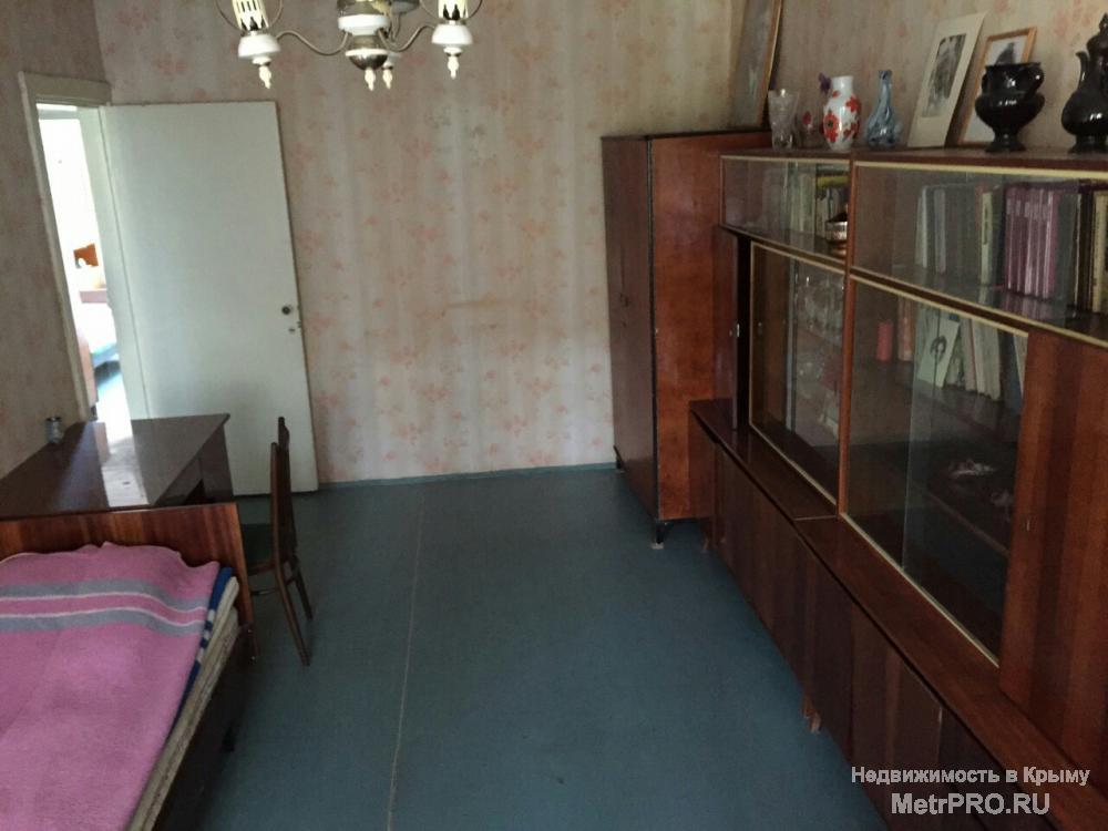 2-х комнатная квартира  47 кв.м расположена на третьем этаже пятиэтажного дома в Симеизе.  В Симеизе самым удачным... - 11