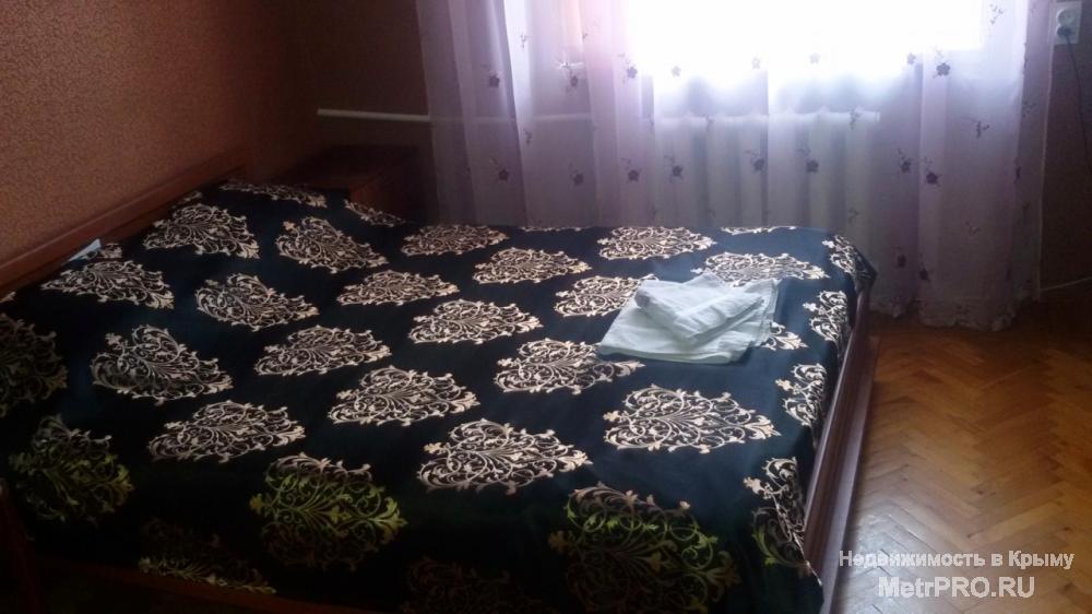 Уютная 3-х комнатная квартира в самом центре Ялты, на ул.Тренева. До центральной набережной и пляжа 3 минуты пешей... - 3