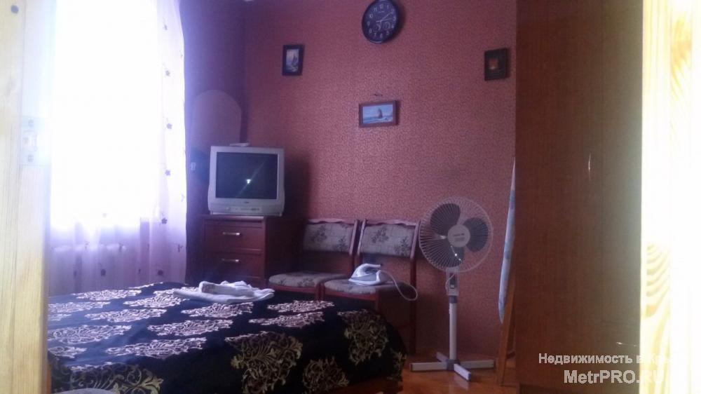 Уютная 3-х комнатная квартира в самом центре Ялты, на ул.Тренева. До центральной набережной и пляжа 3 минуты пешей... - 4