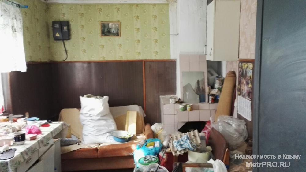 Продается дача, в черте города, район Максимовой дачи. Вторая линия от парка, несколько минут до остановки 12... - 3