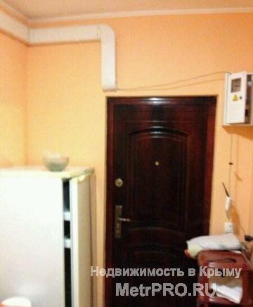 Продам  трехкомнатную квартиру в Ялте по ул. Чернова ( 3 мин. от ост. ' Баня '). Расположена на 1 эт./3 эт. дома.... - 7