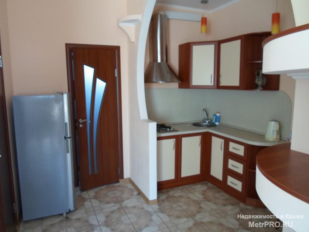 Продаётся 2х ккв. в Гаспре по ул Маратовская 13 Б.  Квартира расположена на 3м этаже 4х этажного дома, в семи минутах... - 1