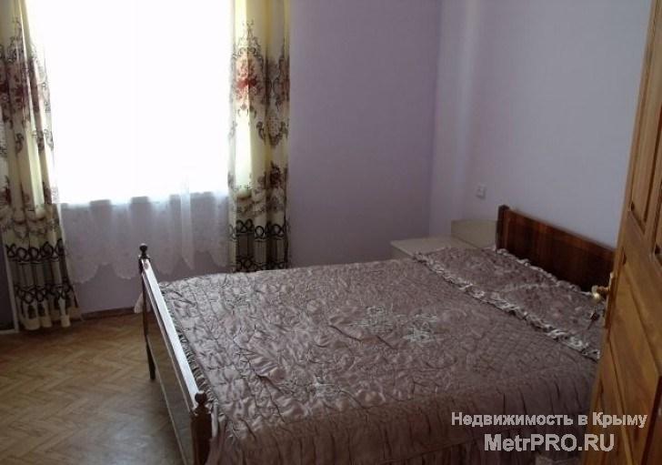 Свой отдельный двор,12-ть соток,плодоносящий сад,беседка,мангал,бассейн. Место для нескольких авто во дворе. До... - 7