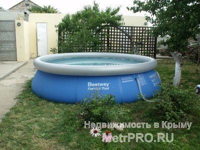 Свой отдельный двор,12-ть соток,плодоносящий сад,беседка,мангал,бассейн. Место для нескольких авто во дворе. До... - 13