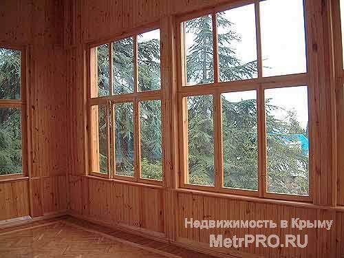 К продаже предлагается уникальное по архитектуре здание 804 м.кв. находящиеся в историческом центре г.Ялта, по... - 5