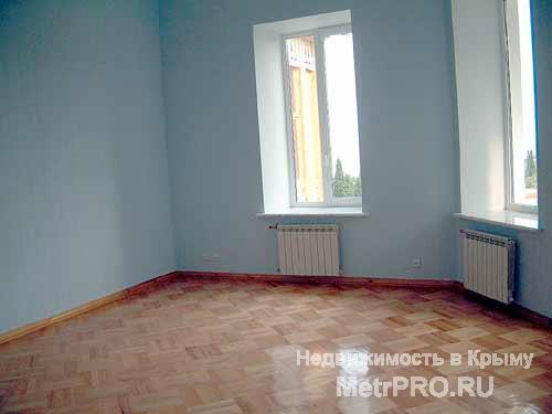 К продаже предлагается уникальное по архитектуре здание 804 м.кв. находящиеся в историческом центре г.Ялта, по... - 6