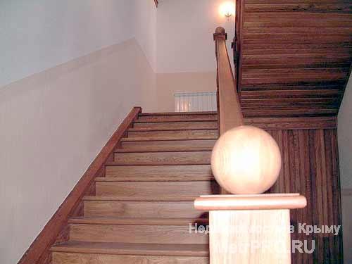 К продаже предлагается уникальное по архитектуре здание 804 м.кв. находящиеся в историческом центре г.Ялта, по... - 7