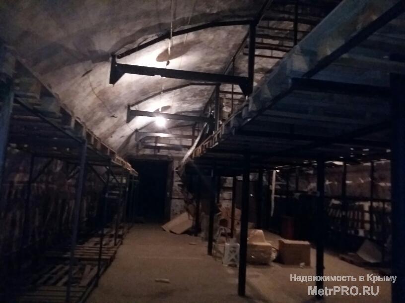 Помещение под склад, базу, производство в Симферополе на ул. Луговая, 8соток,площадь  620кв. м., выход на первую... - 6