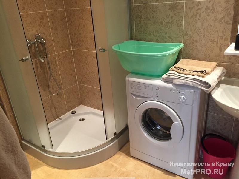 Продается пятиэтажный эллинг, мини - гостиница, общей площадью 250 м2, в Ялте, пгт. Отрадное, расположен в 120 метрах... - 30