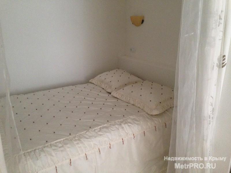 Продается пятиэтажный эллинг, мини - гостиница, общей площадью 250 м2, в Ялте, пгт. Отрадное, расположен в 120 метрах... - 36