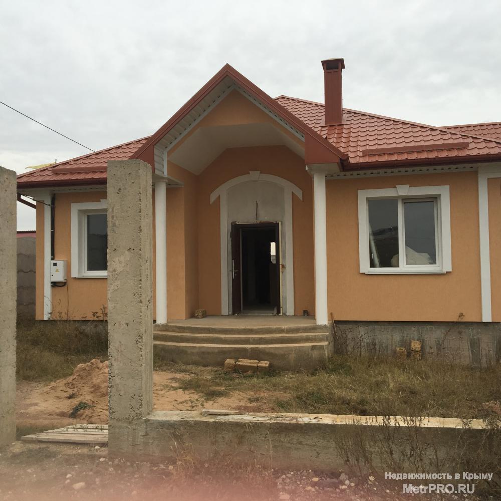 Дом в Симферопольском районе пос. Пионерское, площадь 110 м.кв., 3 раздельные комнаты, кухня-гостиная, с/ у,...