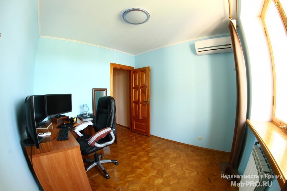 Продам 5-комнатную квартиру, ул. Тургенева. Общая  пл. 126 кв.м, 3/9 эт., 2 с/у, евроремонт, пол - паркет, встроенная... - 10