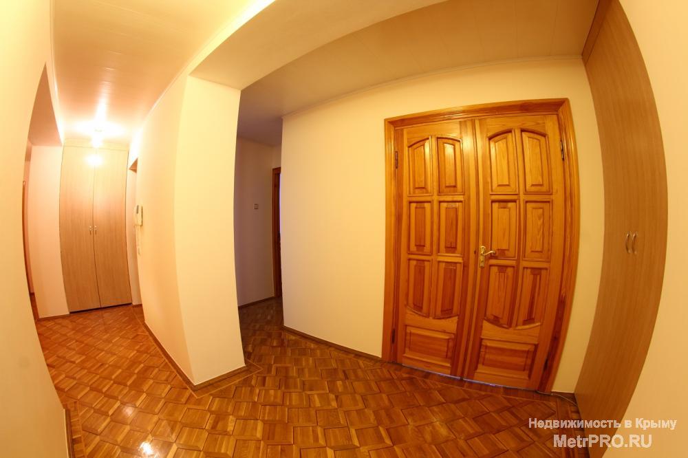 Продам 5-комнатную квартиру, ул. Тургенева. Общая  пл. 126 кв.м, 3/9 эт., 2 с/у, евроремонт, пол - паркет, встроенная... - 15