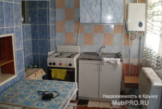 Продается 2-х комн квартира на земле в общем дворе на 3-х хозяев в р-он 'Старого города' со всеми удобствами, общая... - 2