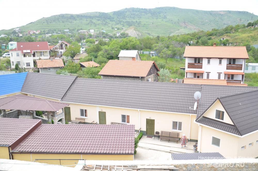 Пансионат располагается на берегу моря горного Крыма (в 150 метрах от природных пляжей), спальный район, занимает...