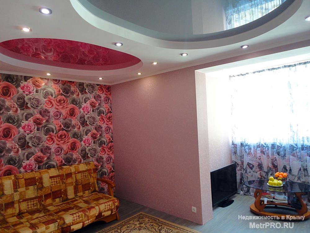 Продам свою квартиру с видом на море. Общая площадь 94 м.кв.: 5/6; 3 комнаты- 25, 17, 14, кухня-13, два с/у. Красивый...