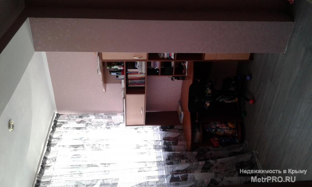 Продам свою квартиру с видом на море. Общая площадь 94 м.кв.: 5/6; 3 комнаты- 25, 17, 14, кухня-13, два с/у. Красивый... - 1