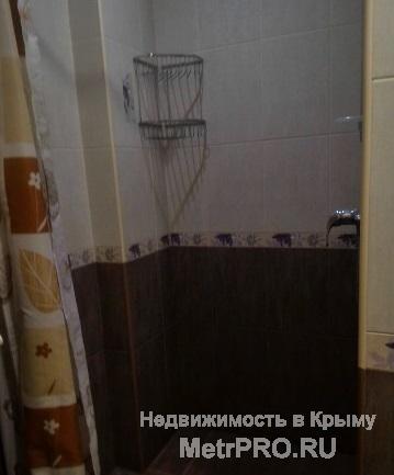 Отличная двухкомнатная квартира общей площадью 40 м2 расположена в самом центре города, в новом доме. Рядом... - 4