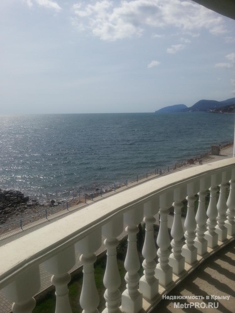 продам 2к.квартиру на берегу моря,Алушта,п.Семидворье,новостройка,дом сдан,ОП-75 м,вход в квартиру с пандуса,рядом... - 2