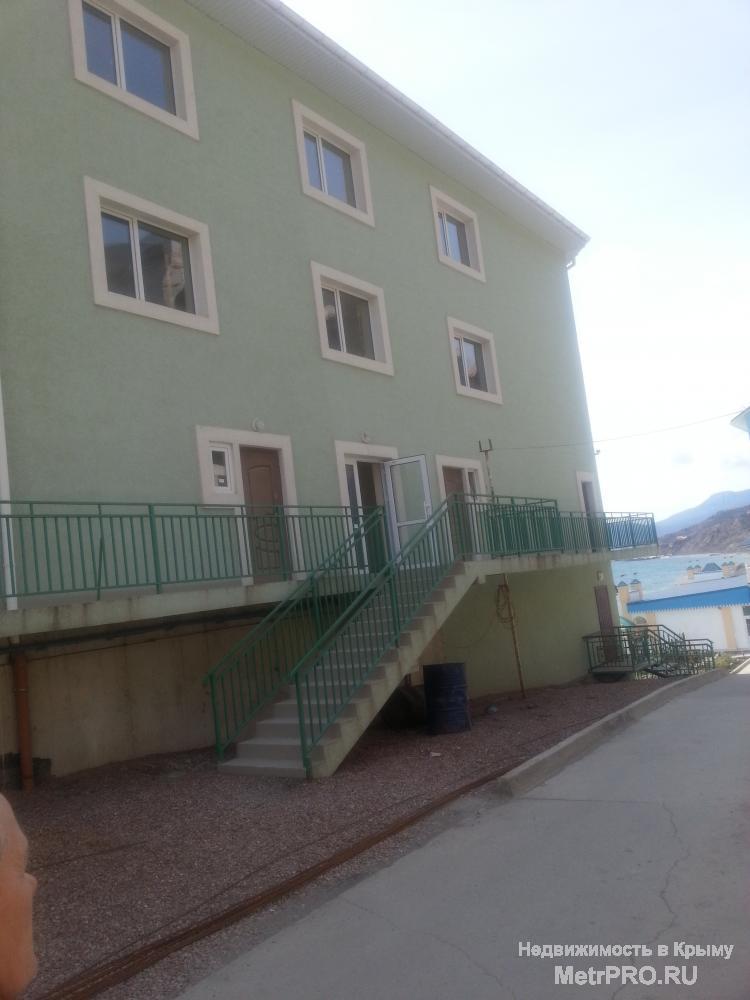 продам 2к.квартиру на берегу моря,Алушта,п.Семидворье,новостройка,дом сдан,ОП-75 м,вход в квартиру с пандуса,рядом... - 3