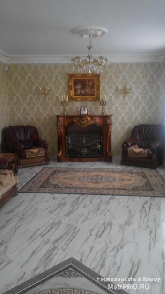 Продается шикарный дом в г. Саки.  Дом в 3 уровня общей площадью 370 кв.м. расположен на участке 10 соток (ИЖС).    В... - 9