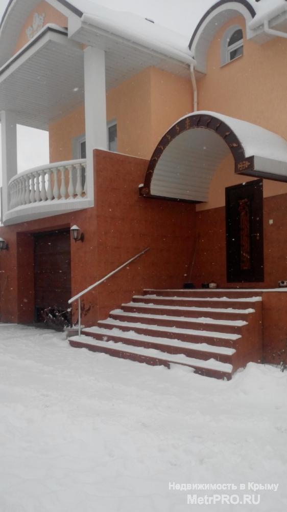 Продается шикарный дом в г. Саки.  Дом в 3 уровня общей площадью 370 кв.м. расположен на участке 10 соток (ИЖС).    В... - 17