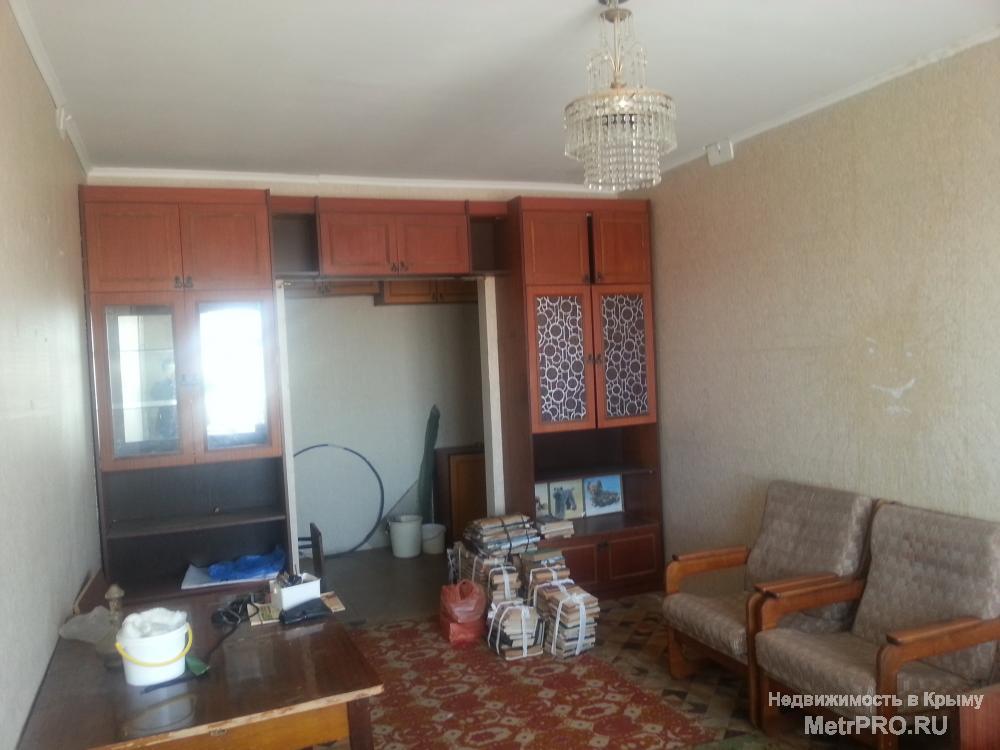 продам 3 к. квартиру, ул. Миллера, 6а, состояние под ремонт, потолки и стены шпатлеваны, 8/9/67,прихожая... - 4