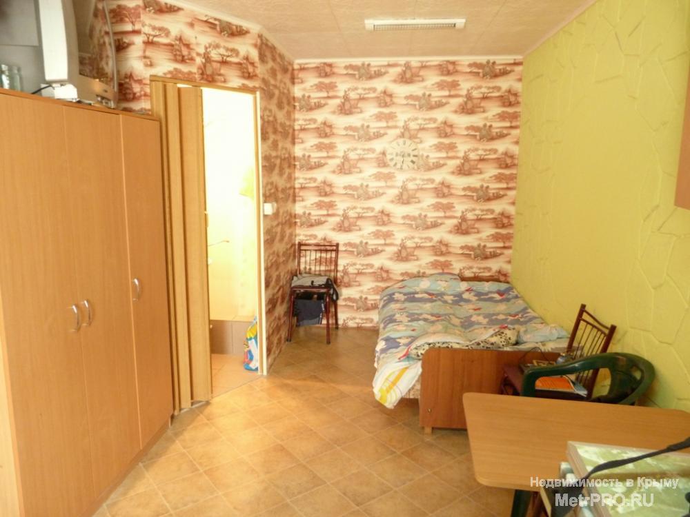 Крым, Симферополь, ул. Снайпера, 1-комнатную квартиру на земле, 1/1 дома, 20 квадратных метров, хорошее состояние.... - 1