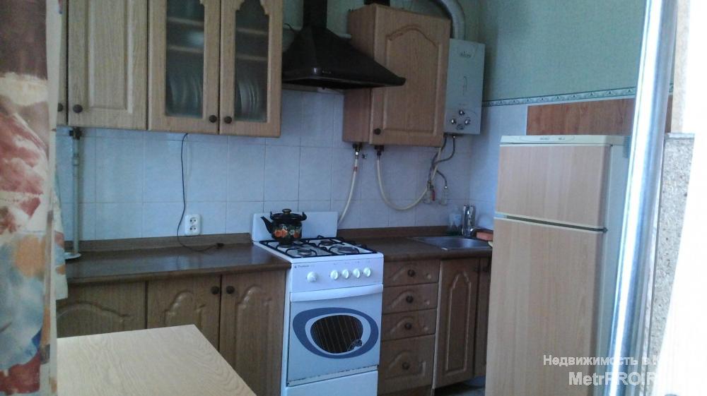 Домик находится в курортной зоне исторической части города. Две комнаты в спальне двухспальная кровать и раздвижная... - 2
