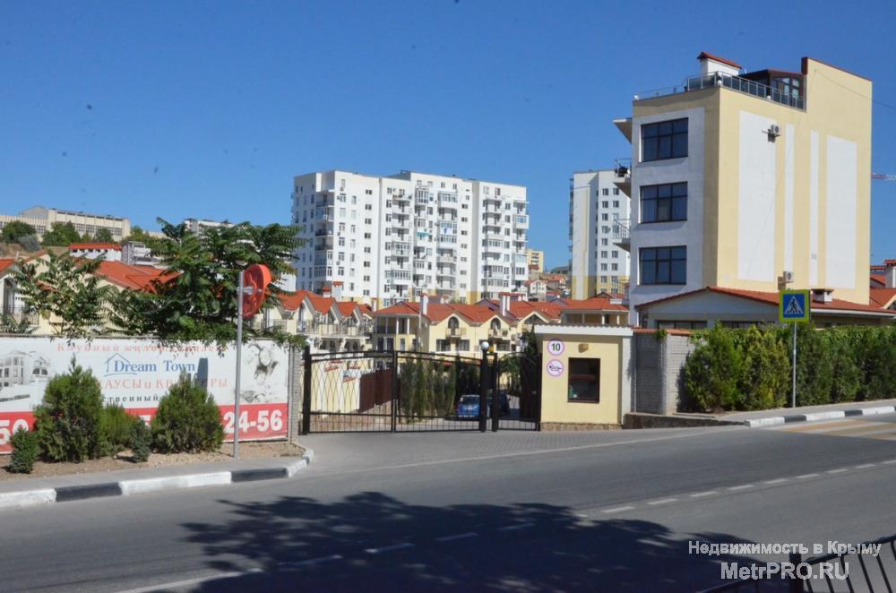 Продается новый современный 3-х этажный дом у моря в закрытом коттеджном поселке.  Расположен дом в закрытом... - 47