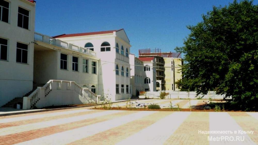 Предлагается к продаже трехэтажное отдельно стоящее здание площадью 1000 м2, который расположено в г. Севастополь, на... - 3