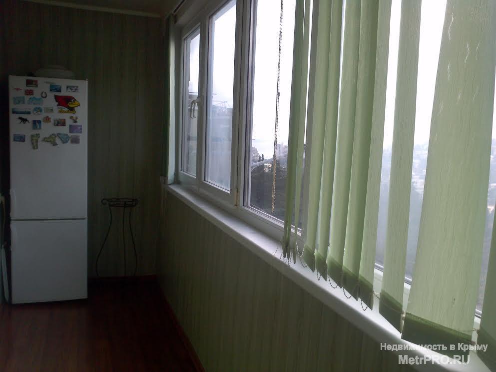 Срочно! Продается 3-х ккв с панорамным видом на на Ялту и гряду Крымских гор, рядом с парком.  Тип дома грузинский... - 5