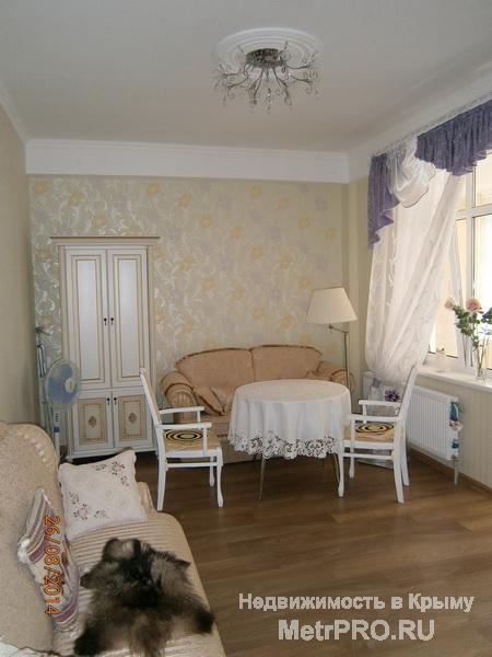 Продажа 2к. кв. в Евпатории    Продается 2к. квартира в новом жилом комплексе, в Евпатории. Расположена в парковой... - 3