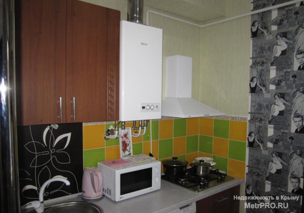 Продам однокомнатную квартиру, по ул.Таврическая. Расположена на 2 эт./2 эт дома (тип сталинка). Общая пл. 32 м2,... - 2