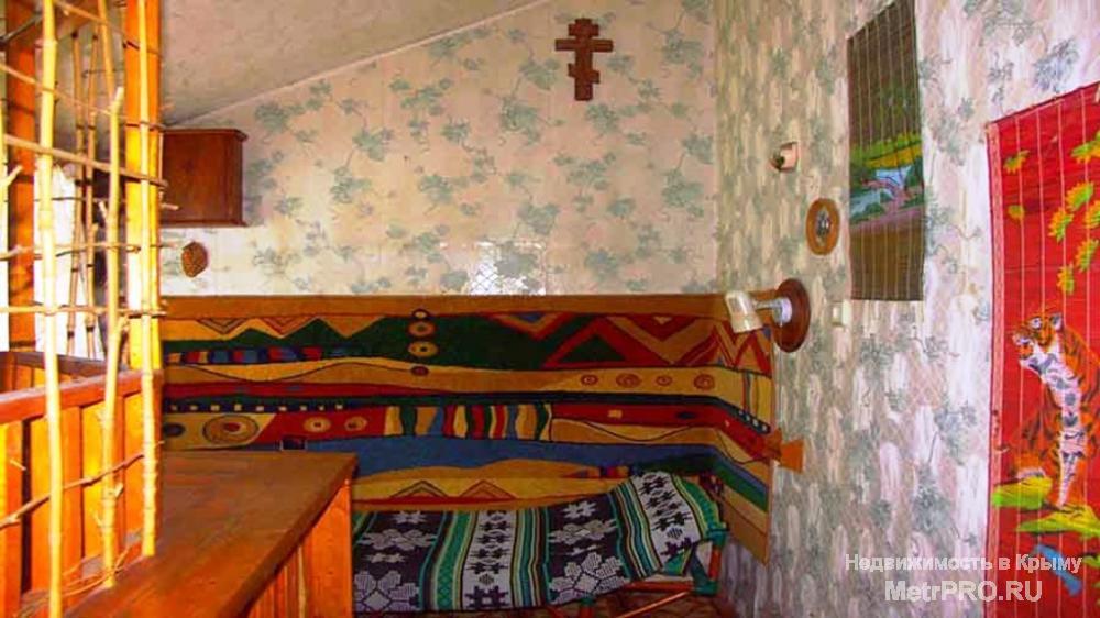 3-комнатная в Ялте на Кирова.  Продам квартиру в Ялте, Кирова, 3к. Общая площадь - 91 м2, жилая - 63 м2. Ориентир -... - 9