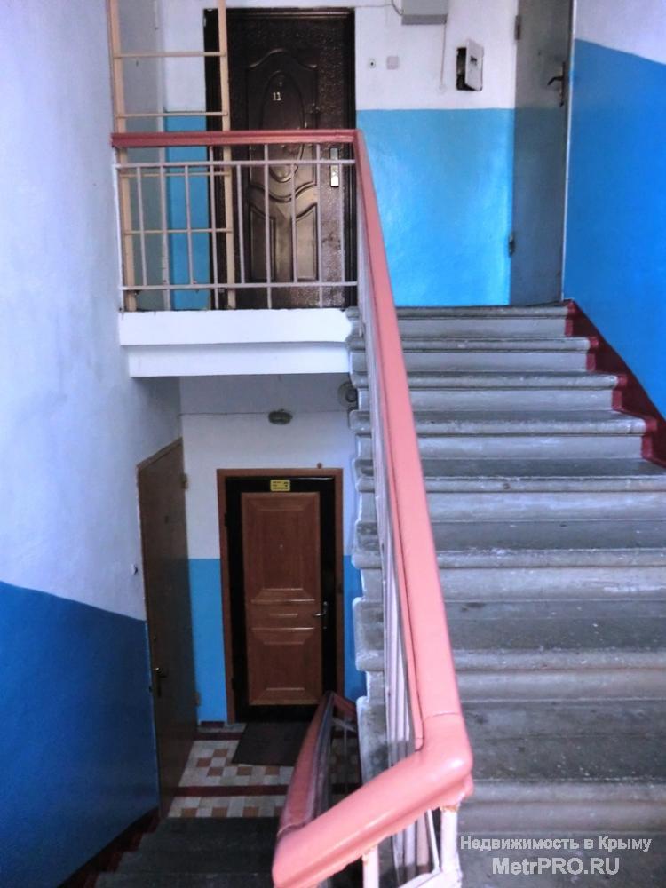 Продам 1ккв в Ялте на улице Пушкинской. 4 этаж 4-этажного дома, спецпроект. Общая площадь 32 м2, комната 18 м2, кухня... - 13
